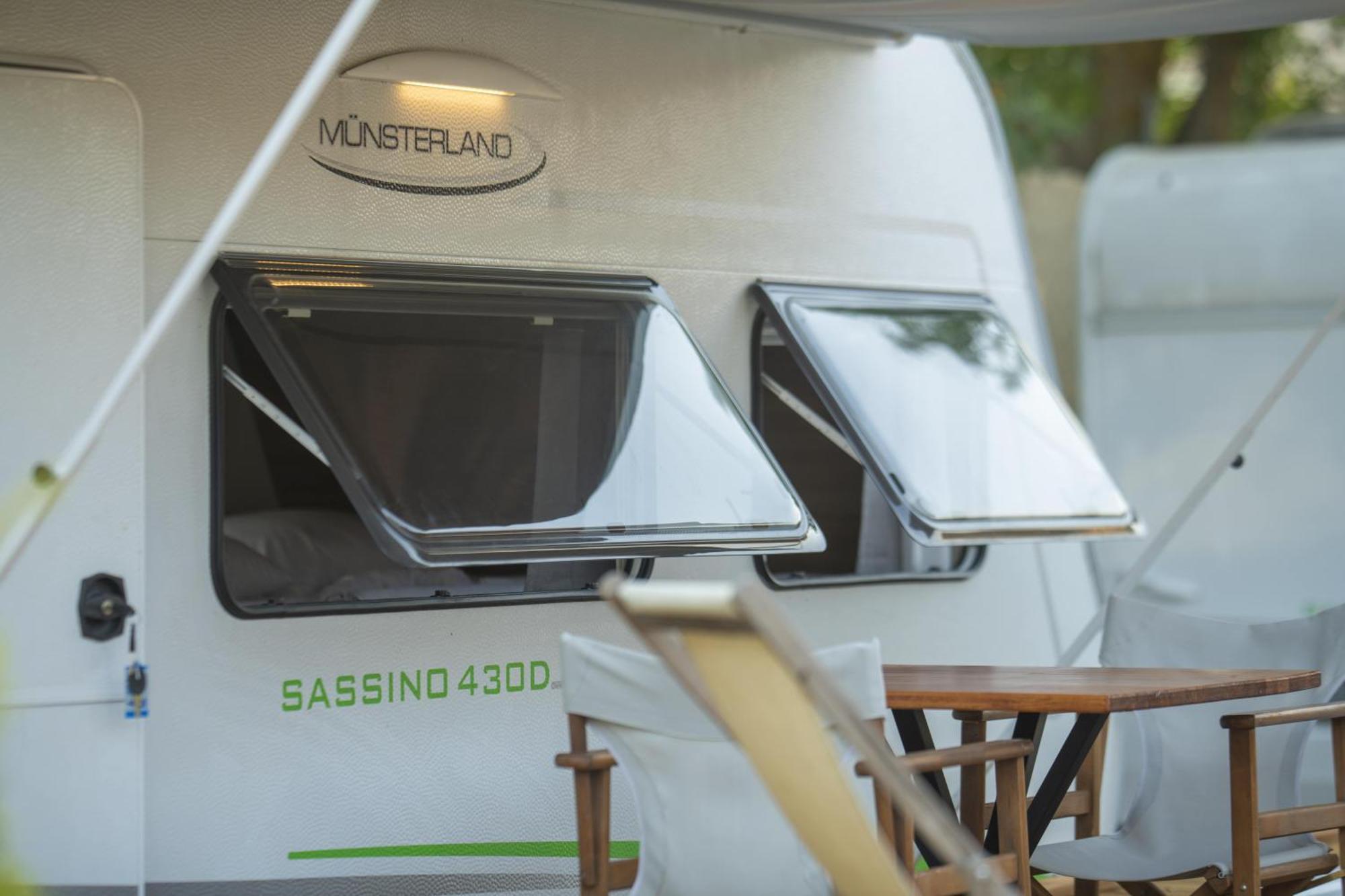 Nomade Caravan Camping Kamp alanı *