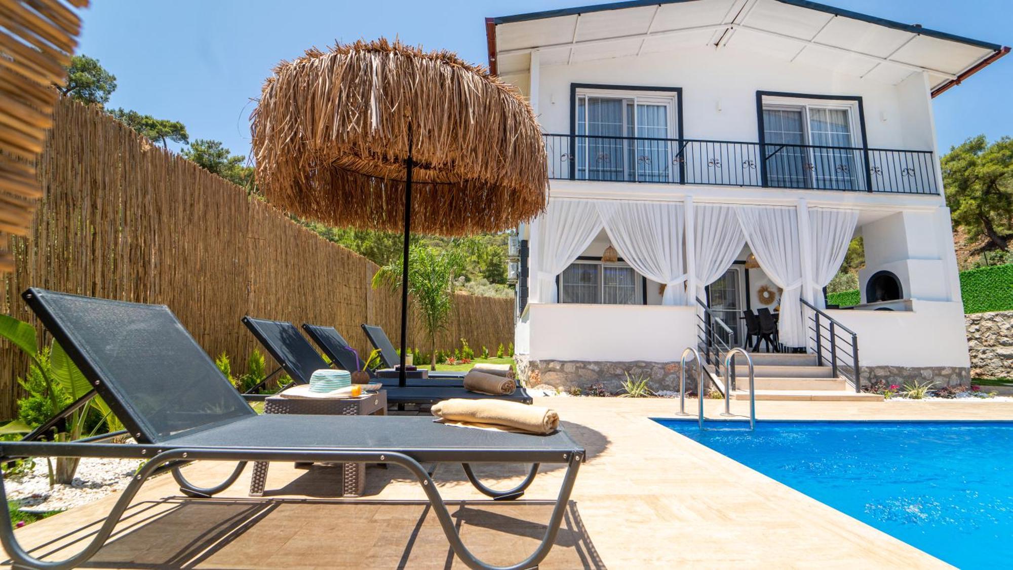 Egee Villa *