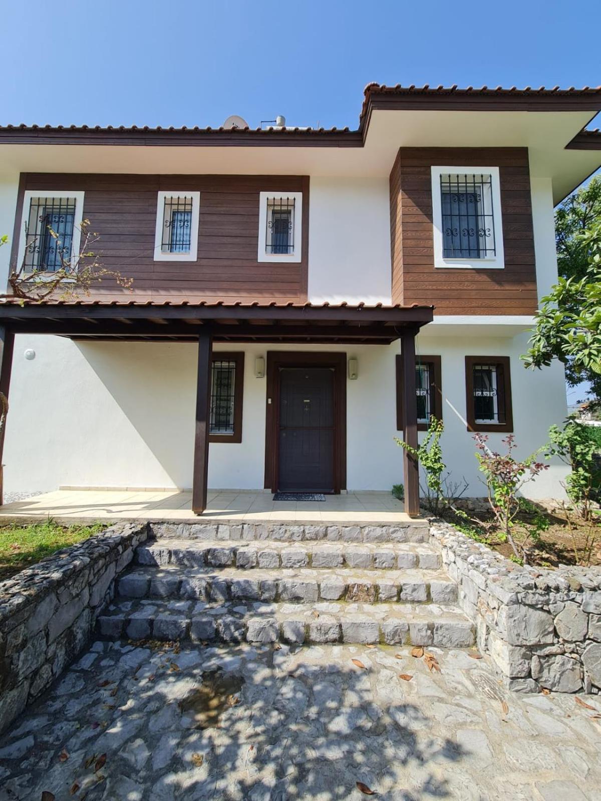 Villa Dalos