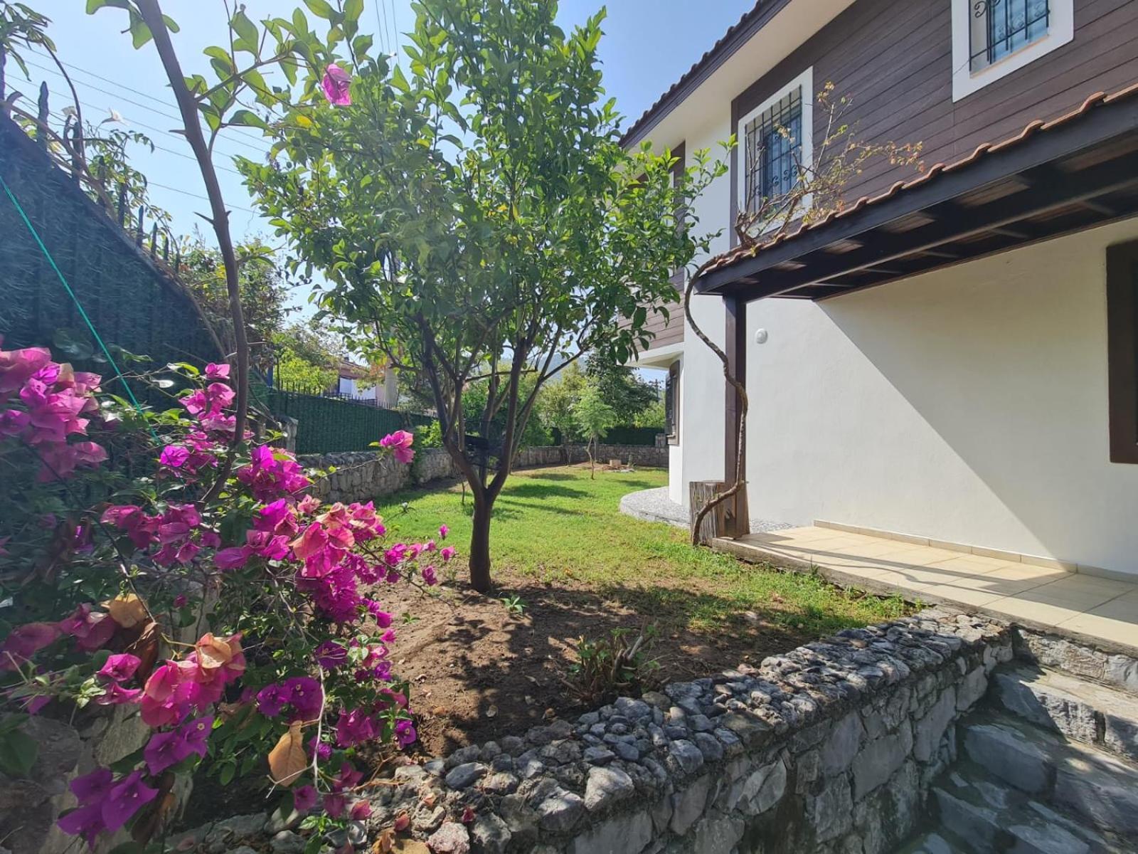 Dalos Villa