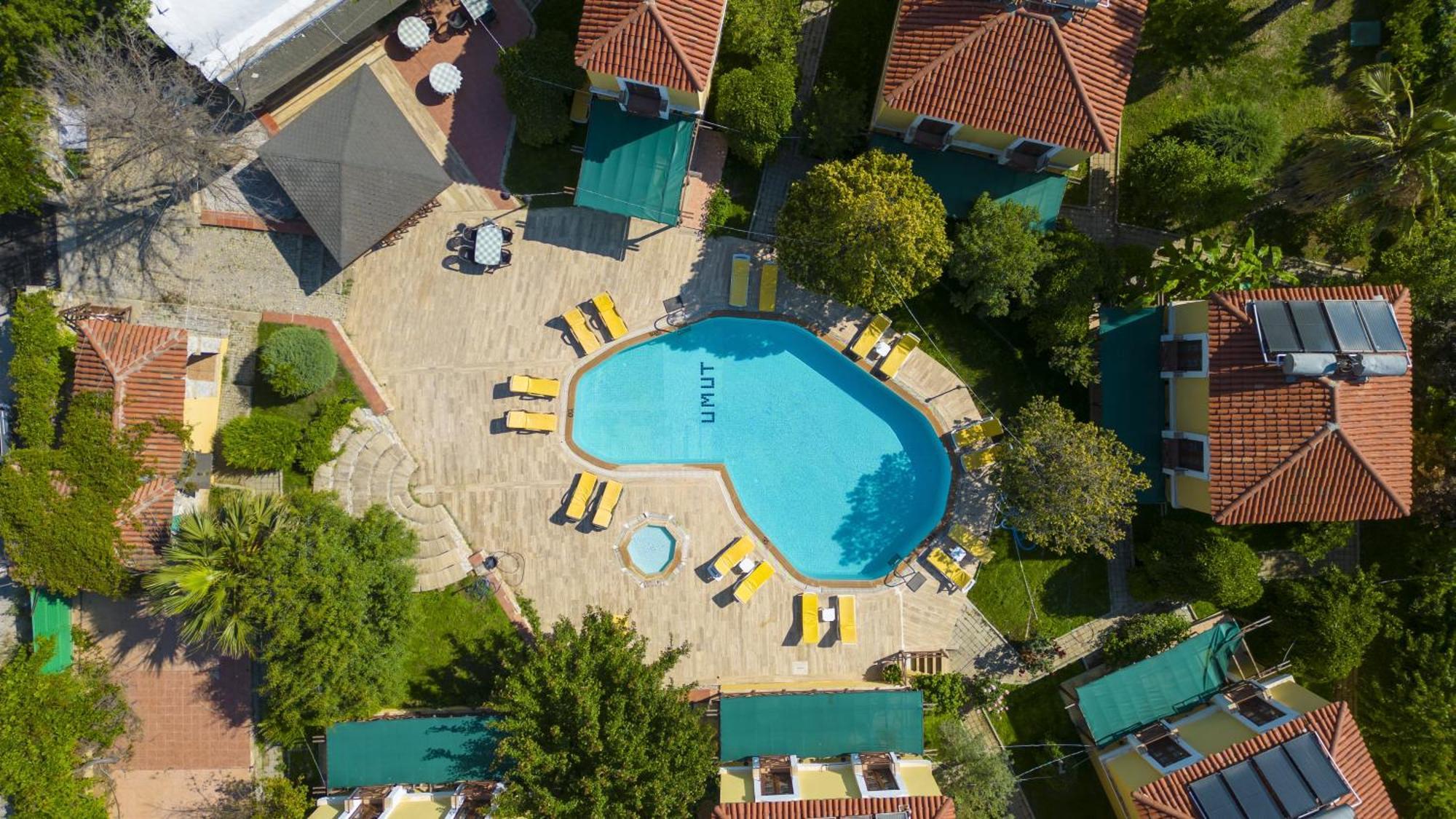 Alisa Aparthotel
