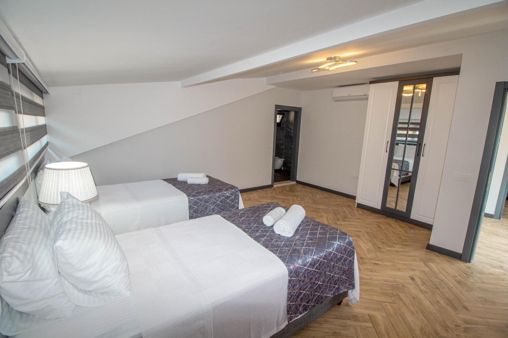 Villa Goecek Marin C 4+1 Villa, Oezel Havuzlu *