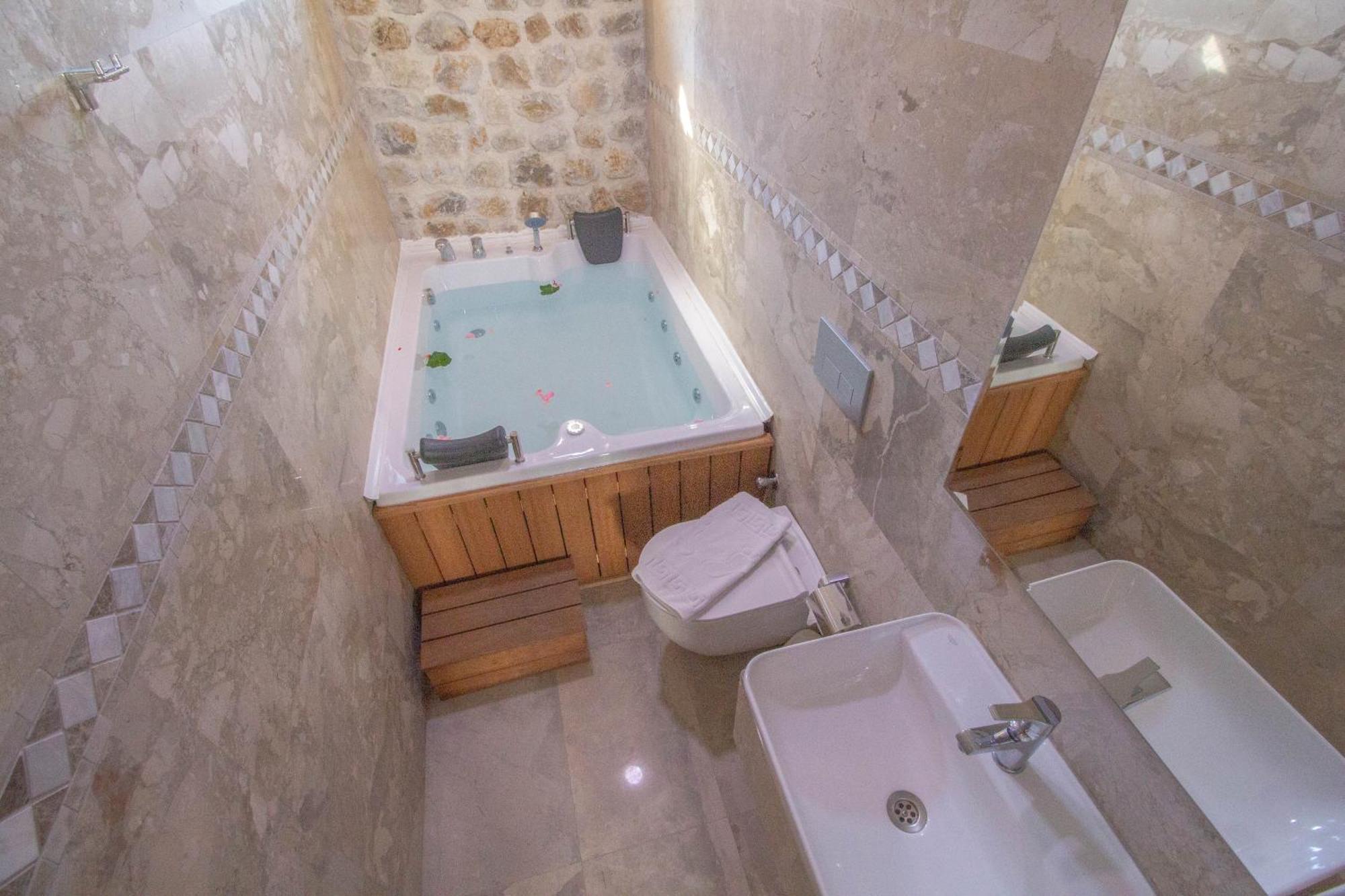 Likya Labis 2+1 Villa, Oezel Havuzlu, Villa Fethiye