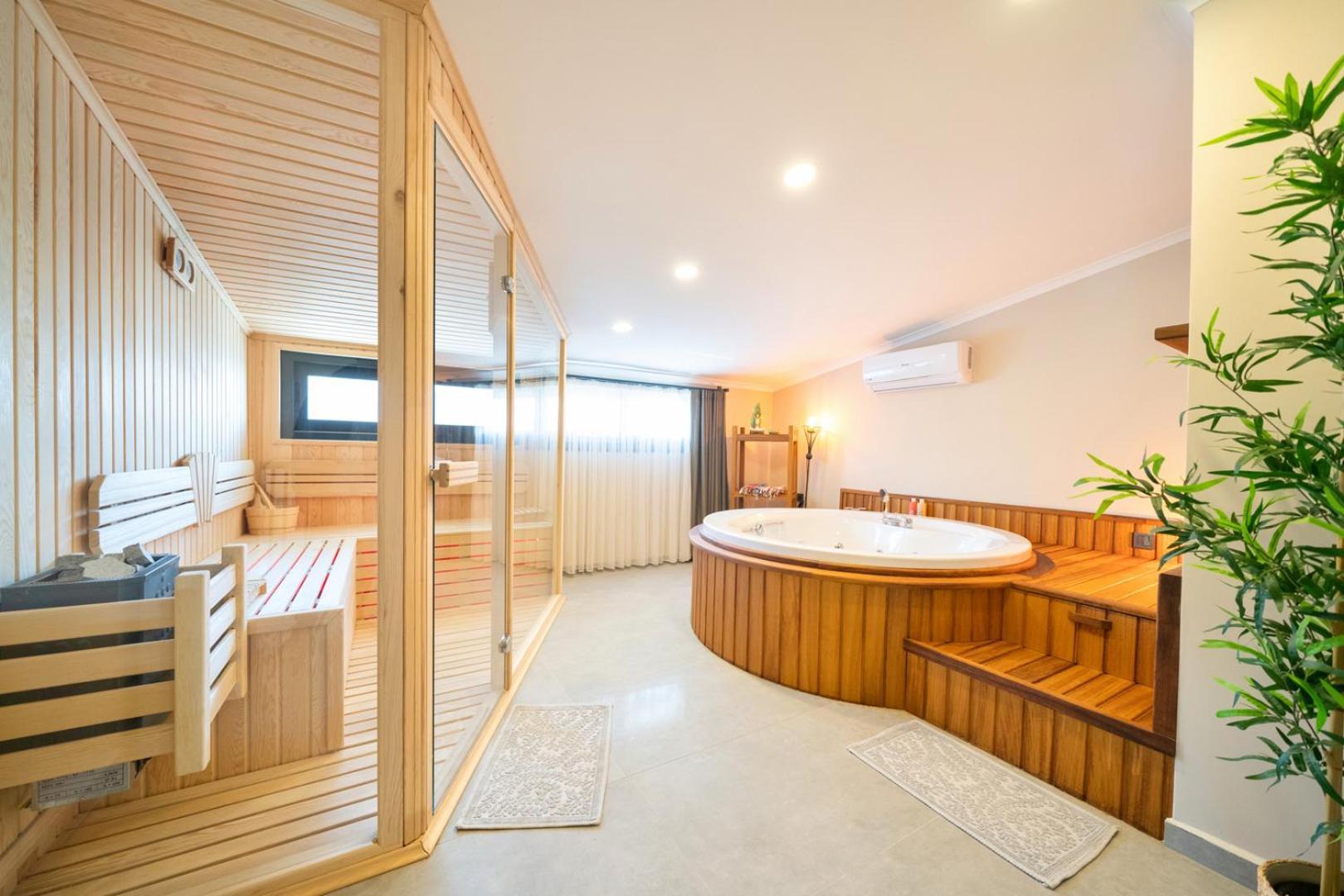 Casa Oliva 2 With Pool & Sauna & Jakuzi & Bbq Villa *