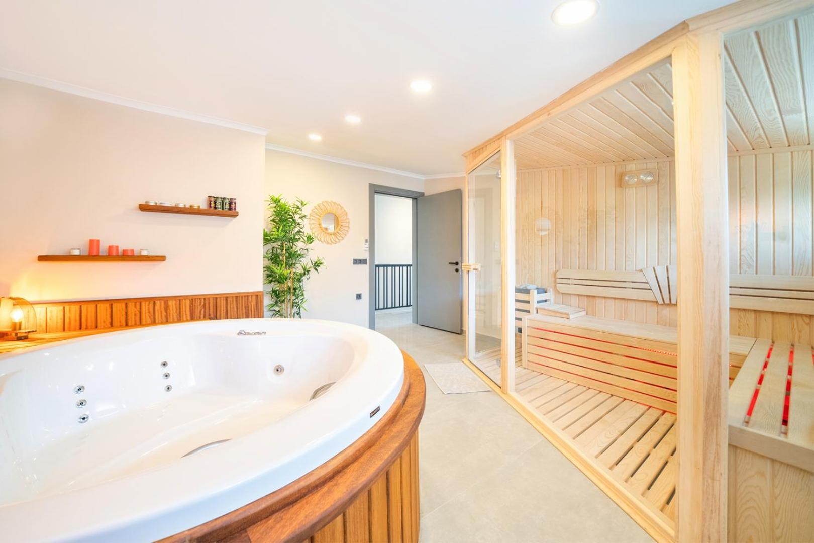 Villa Casa Oliva 2 With Pool & Sauna & Jakuzi & Bbq Fethiye