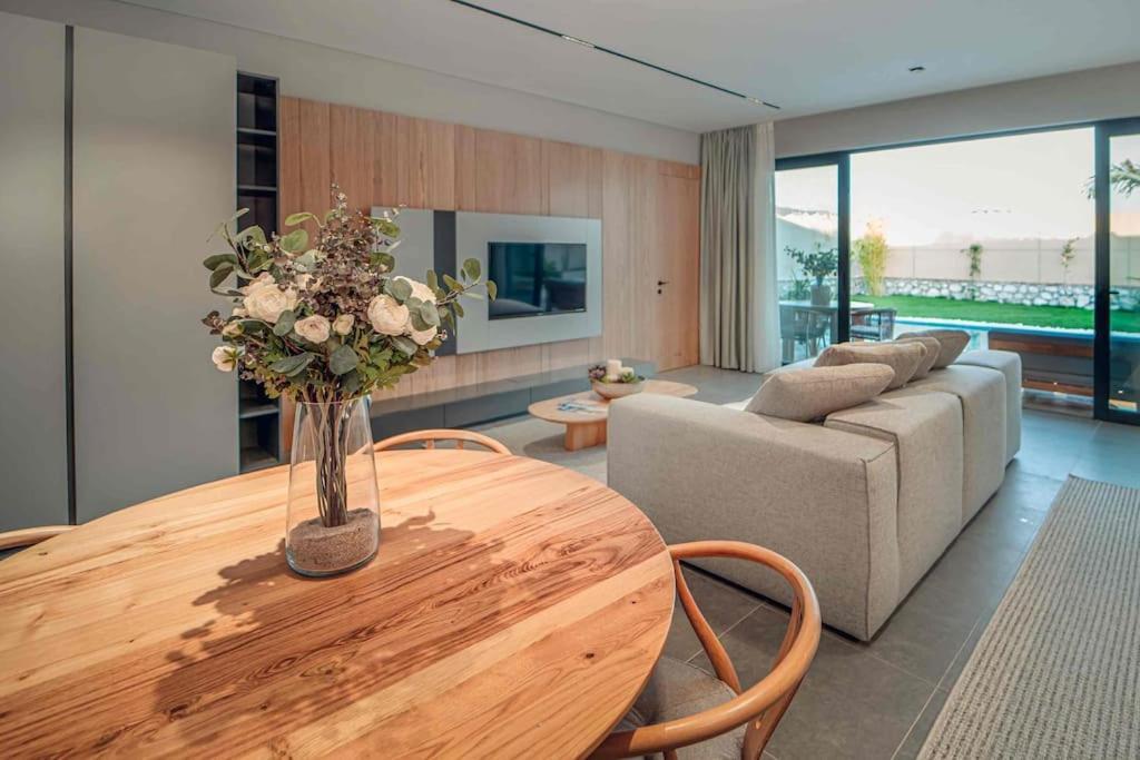 Villa Viohouses 4- Luxury Private Korunakli Oezel Havuzlu *