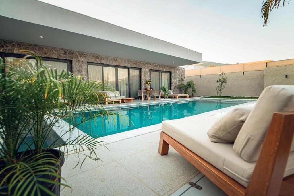 Viohouses 4- Luxury Private Korunakli Oezel Havuzlu