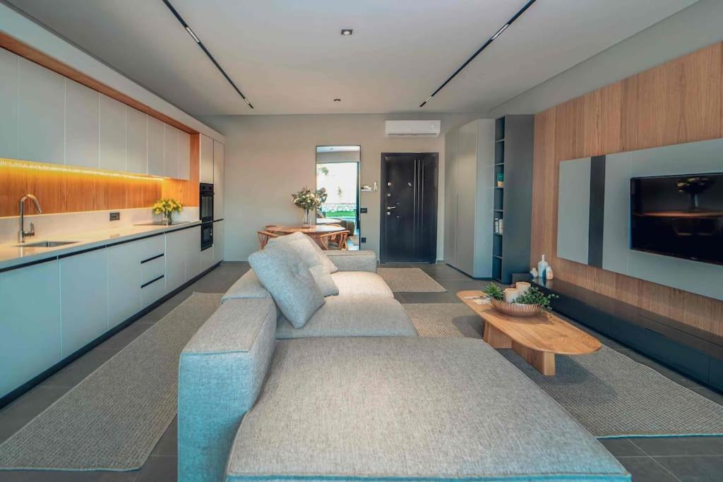 Viohouses 4- Luxury Private Korunakli Oezel Havuzlu Villa