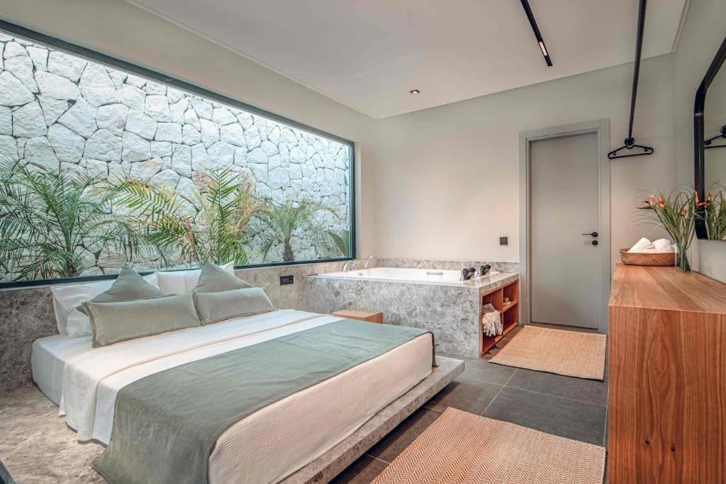 Viohouses 4- Luxury Private Korunakli Oezel Havuzlu Villa