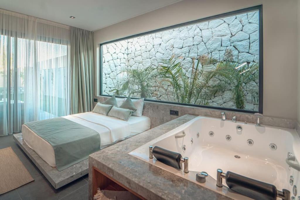 Villa Viohouses 4- Luxury Private Korunakli Oezel Havuzlu
