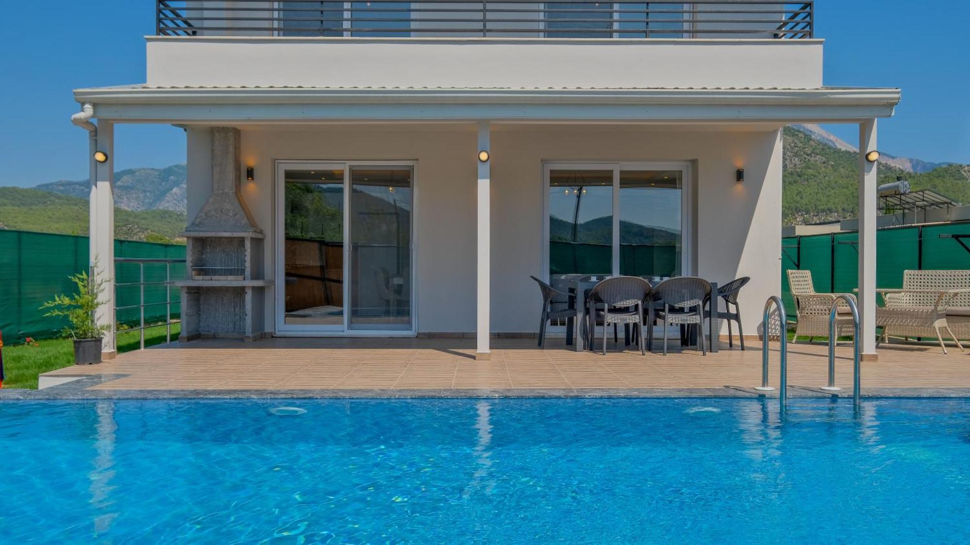 Villa Esmeralda, Jakuzili Cocuk Havuzlu Lueks Fethiye
