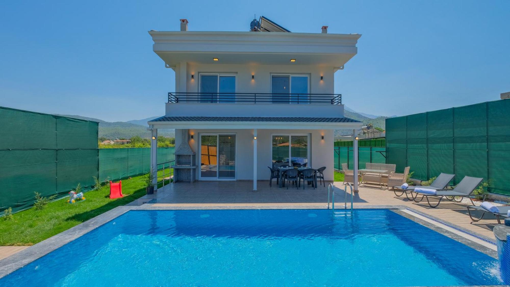 Villa Esmeralda, Jakuzili Cocuk Havuzlu Lueks Fethiye