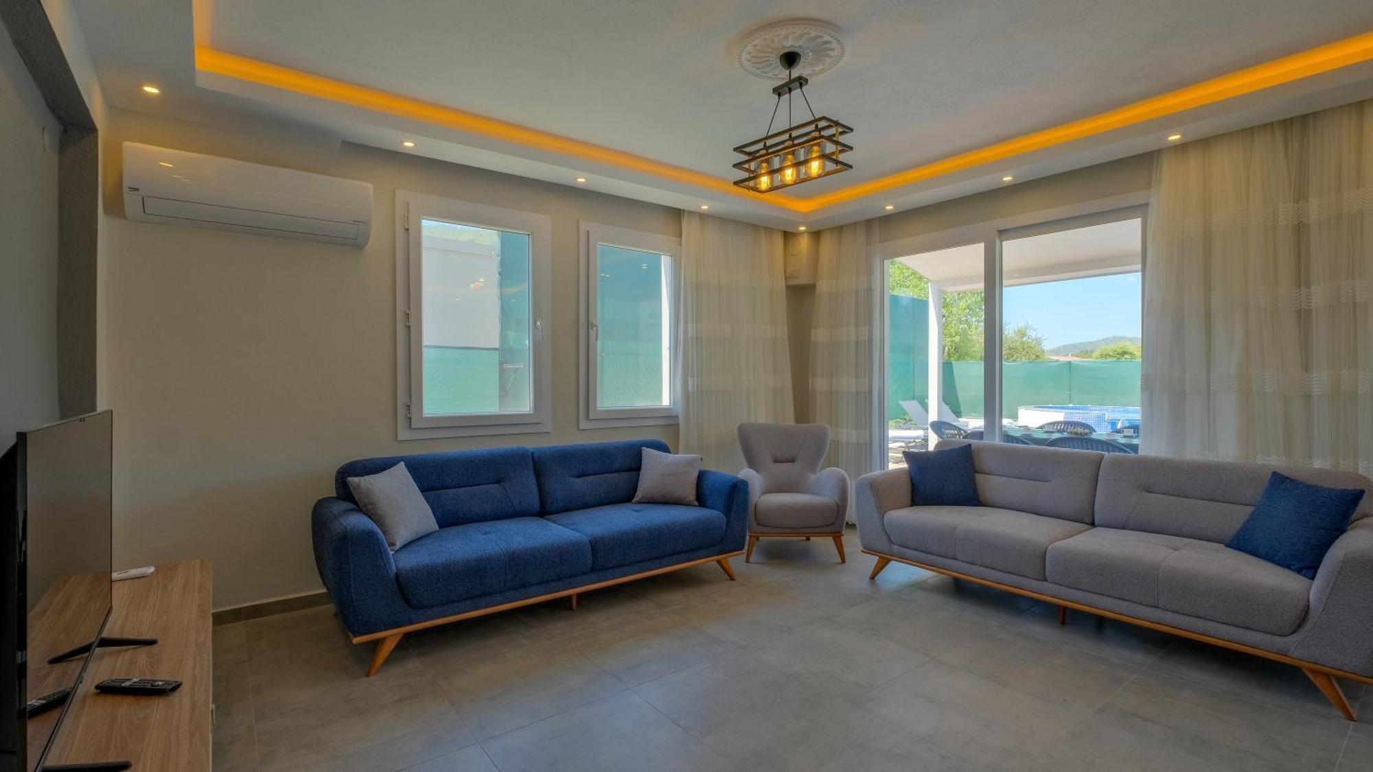 Esmeralda, Jakuzili Cocuk Havuzlu Lueks Villa Fethiye