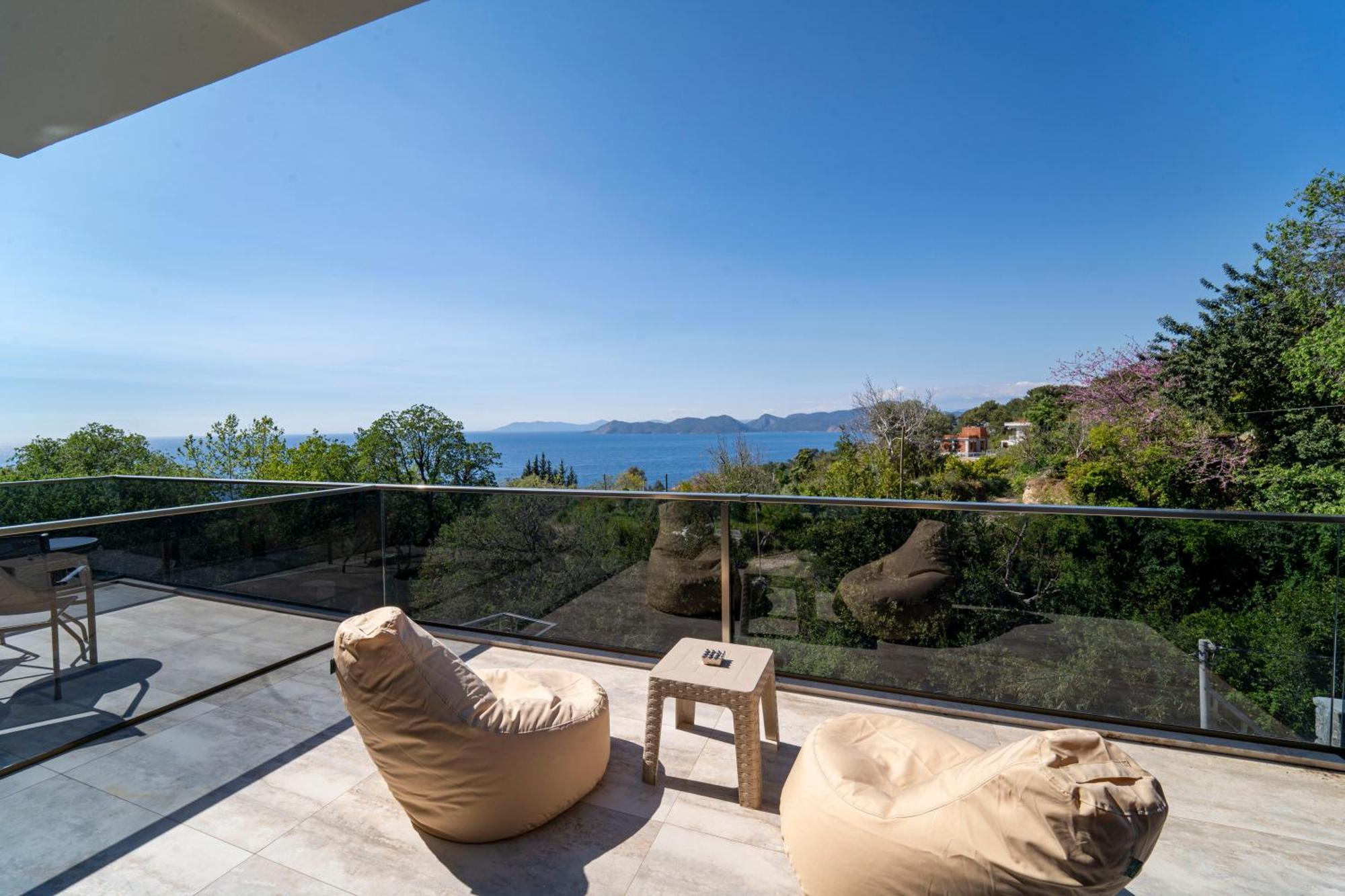Mariposa Villa
