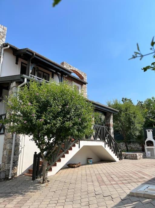 Deniz Villa *