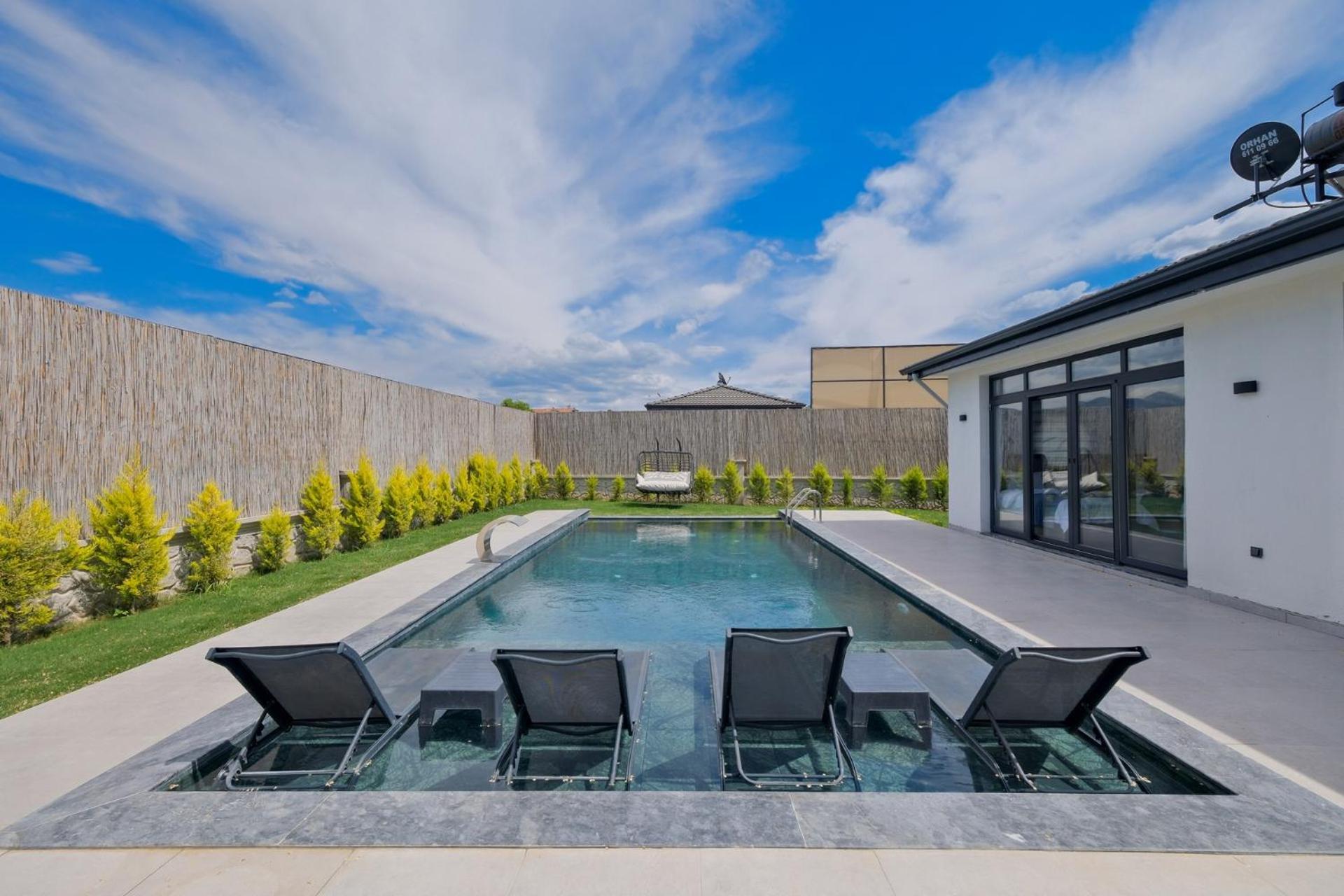 Villa Summerland *
