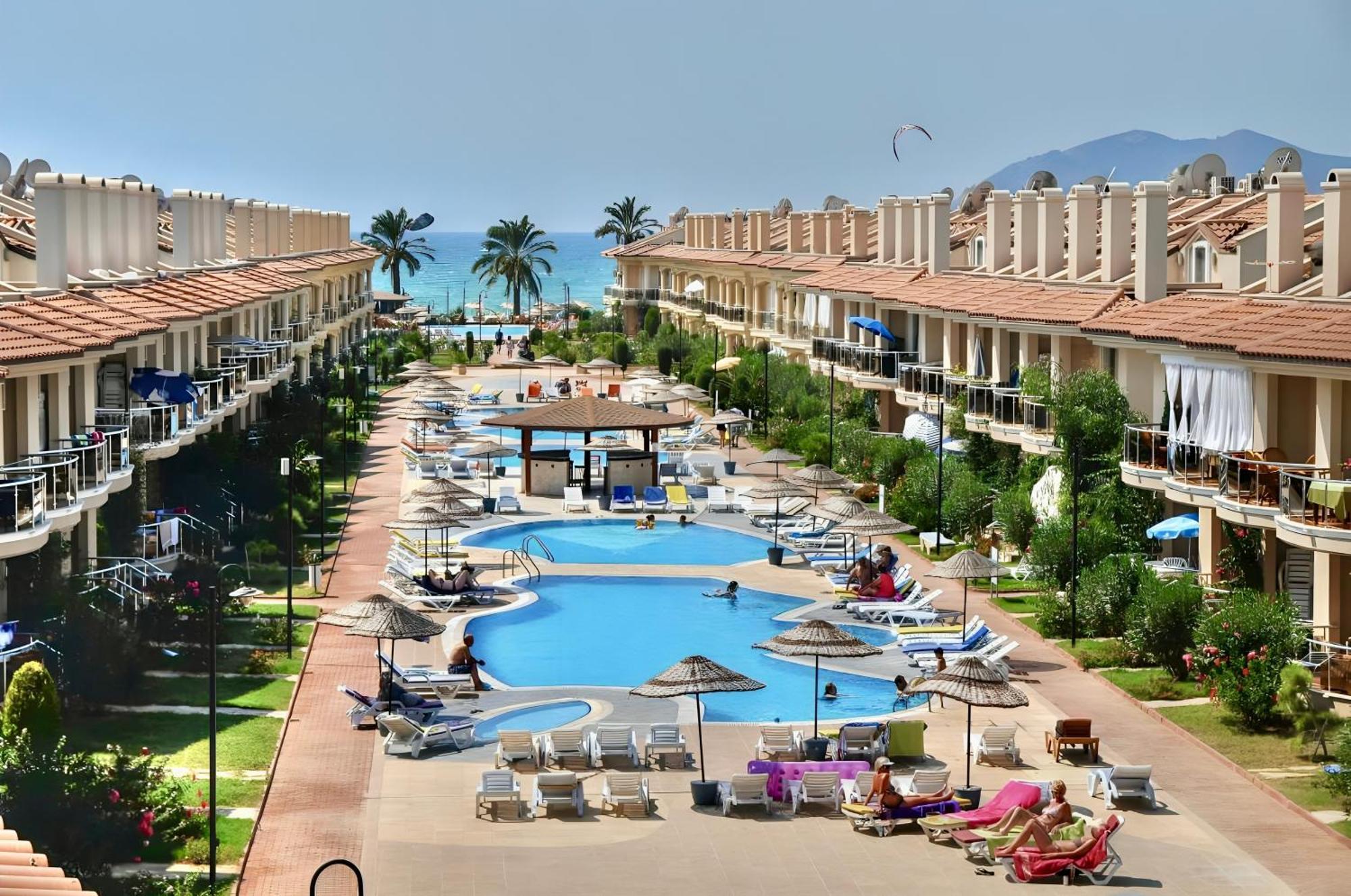 Sunset Club 3 Bedroom Apartment