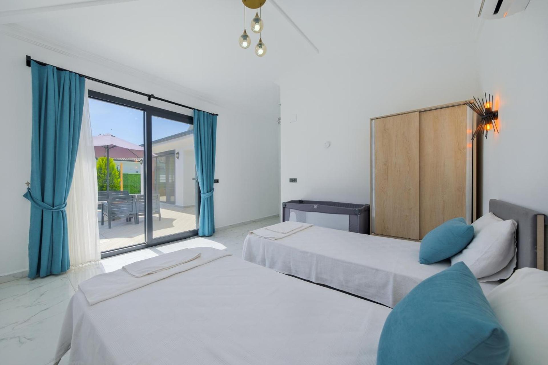 Villa Emir 2 *