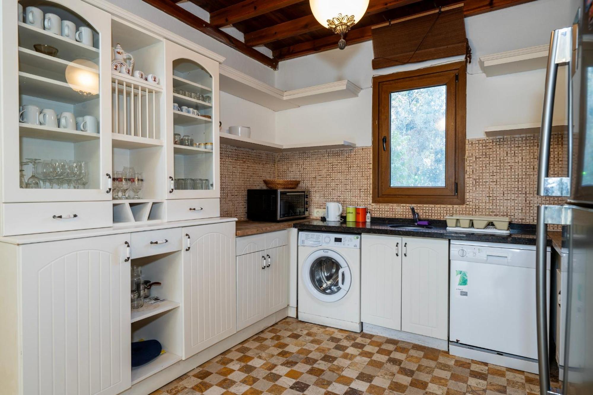 4 Bdr With Swimming Pool In Kayakoy Villa Fethiye
