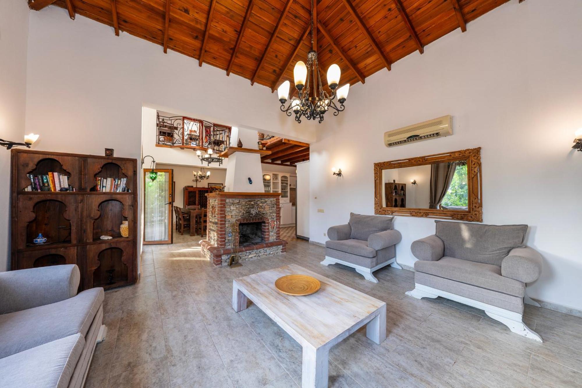 4 Bdr With Swimming Pool In Kayakoy Fethiye