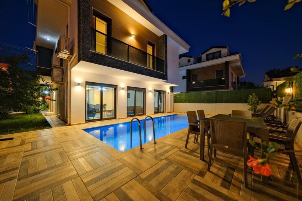 Melek Villa *