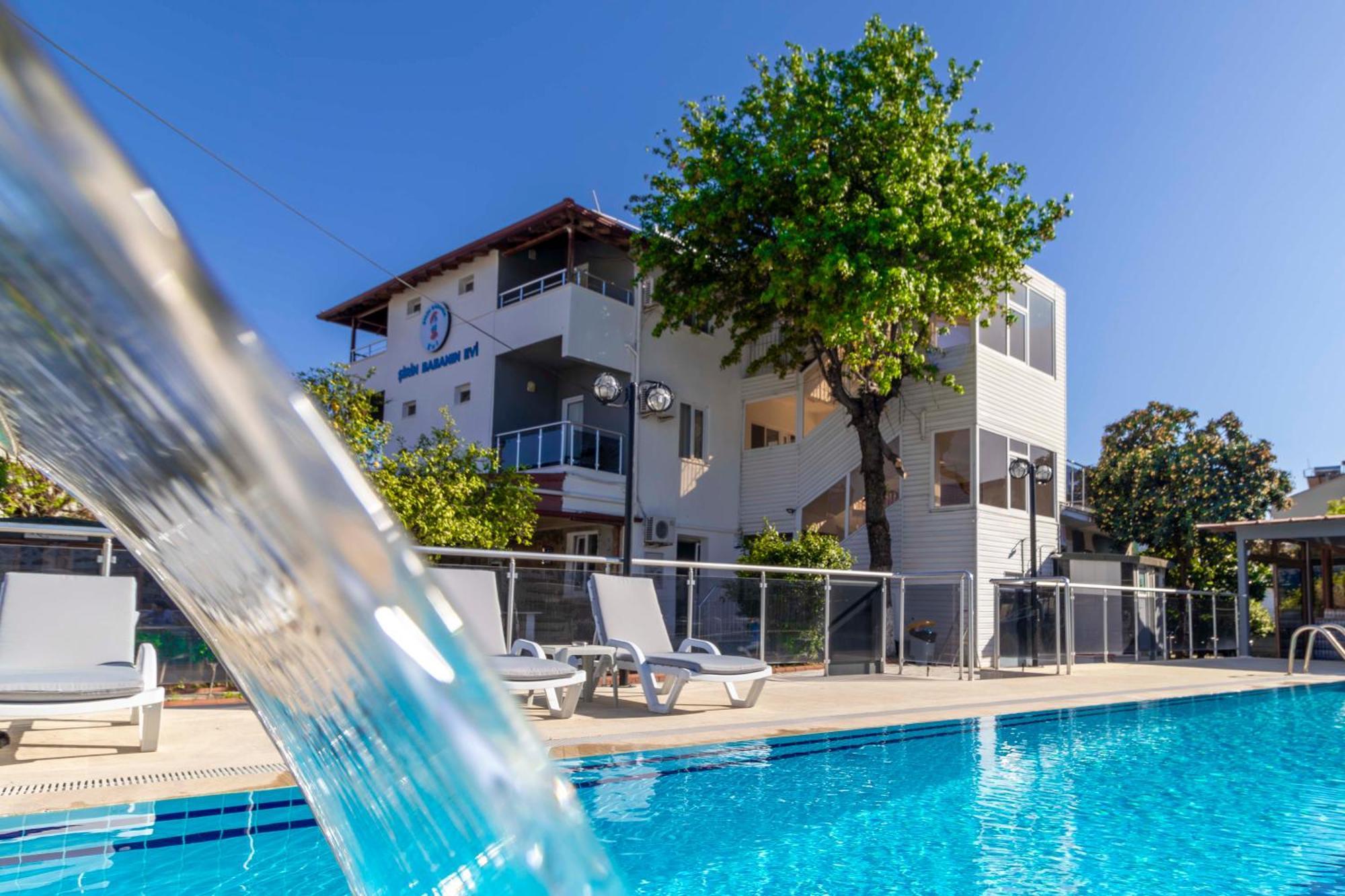 Hotel Sirin Baba *