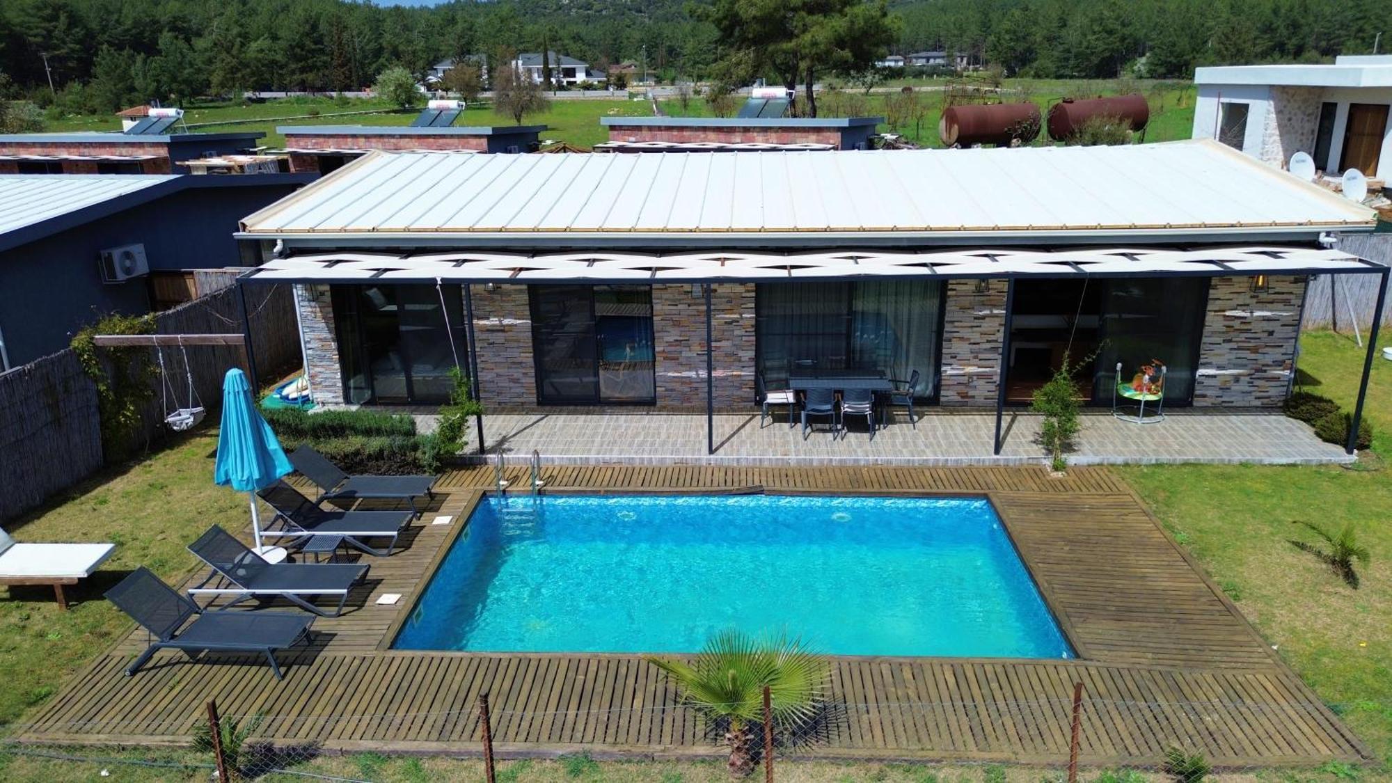 Defne 3+1 Villa, Ovacik, Oeluedeniz, Villa *