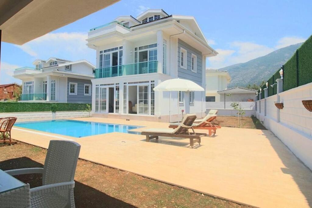 Villa Luxury Detached *