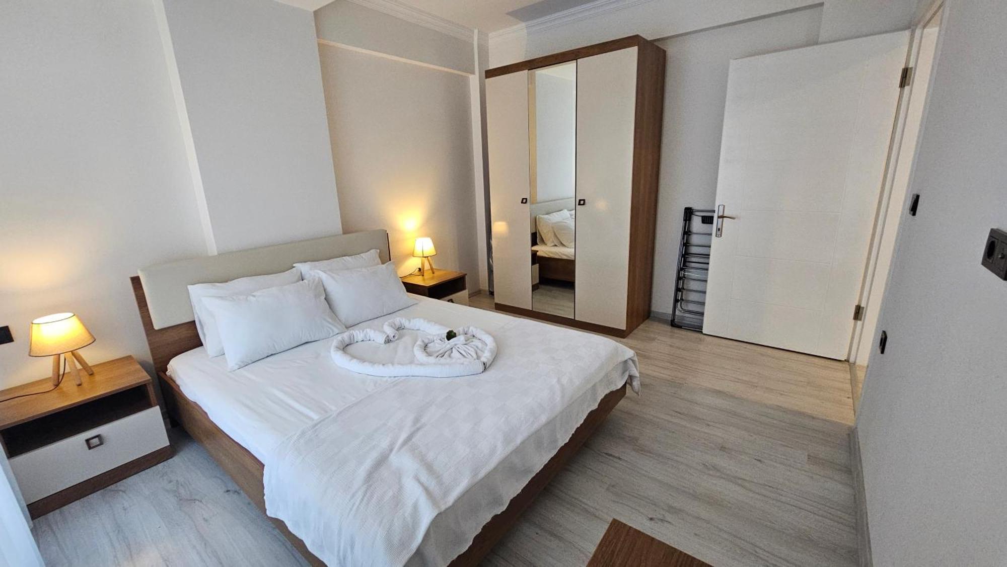 Apartment Riverside Suits-2 Ile Evinizde Gibi