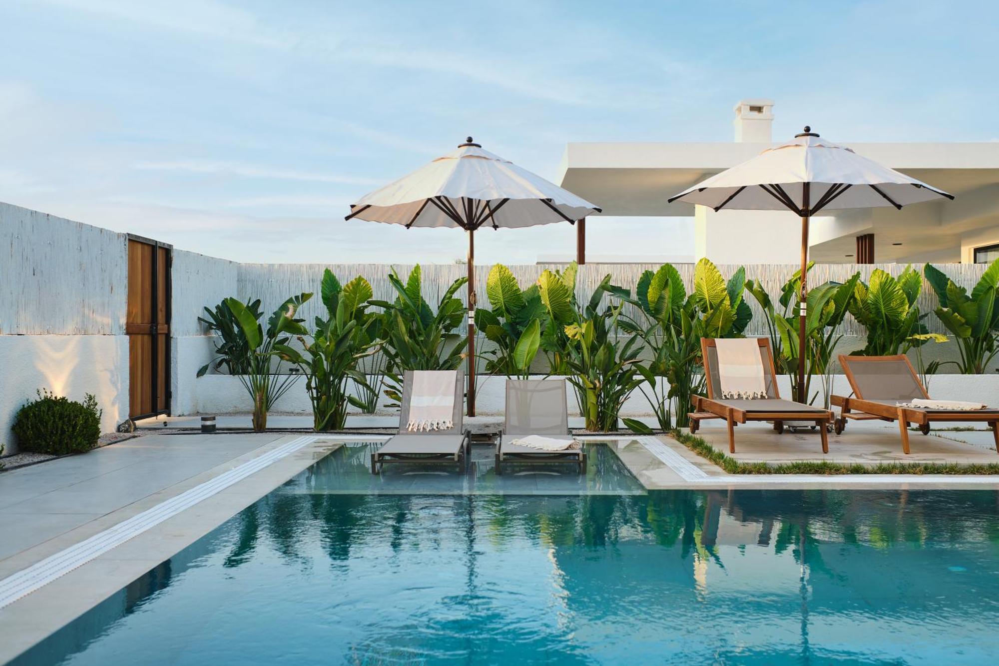 Villa Ashta / Minimal