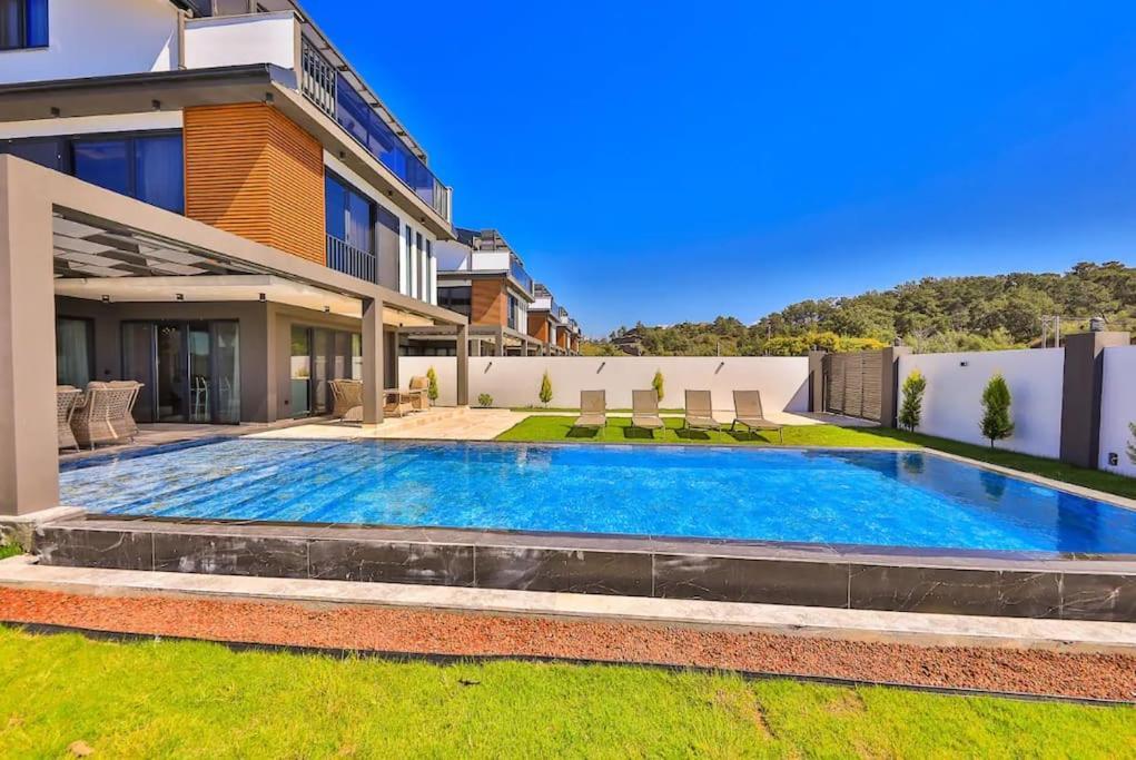 Villa Isitmali Kapali Havuzlu Fresco Fethiye