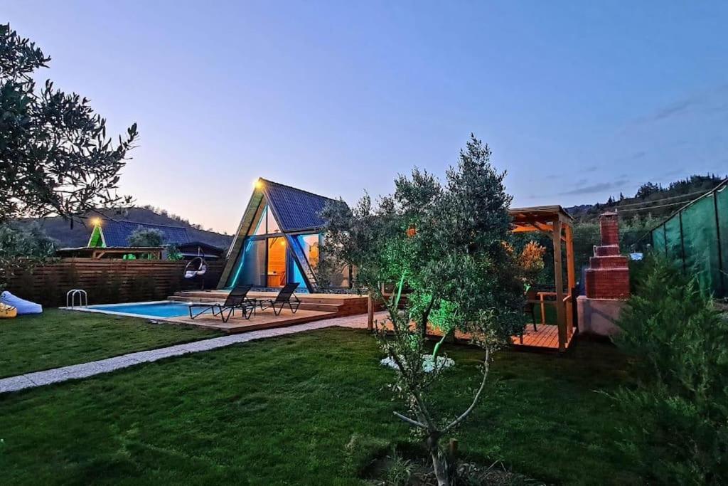 Zeytin Havuzlu Jakuzili Villa *
