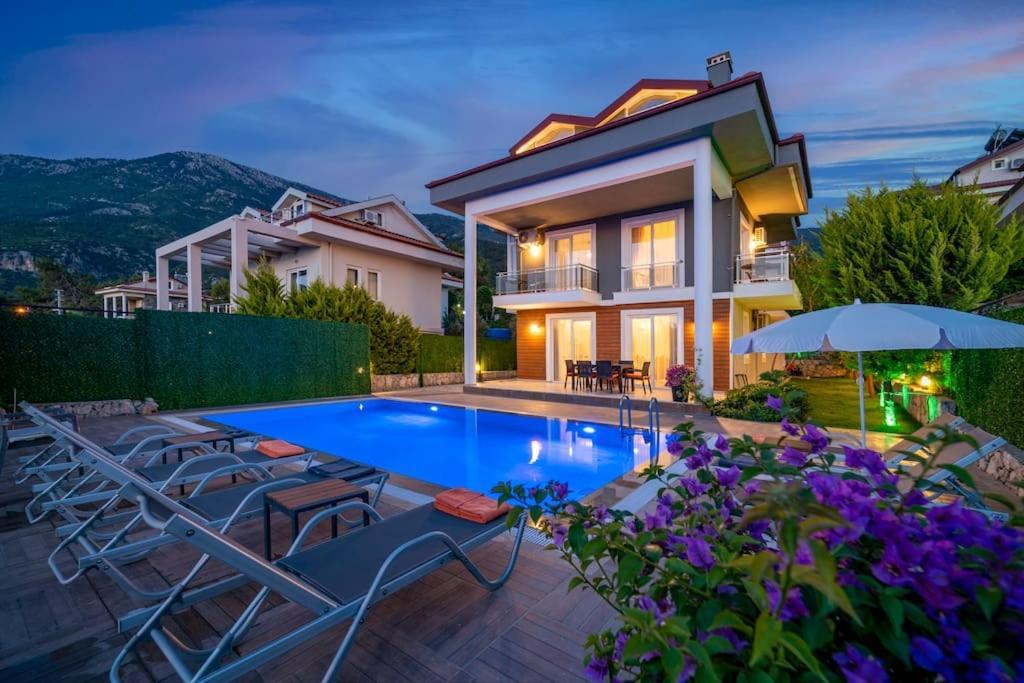 Kamelya Villa