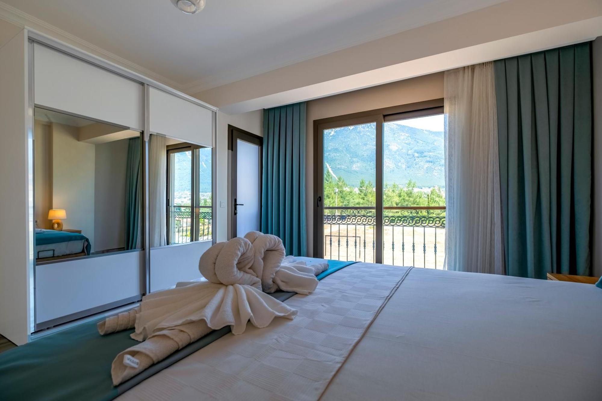 Perfect Peaceful In Oeluedeniz Villa Fethiye