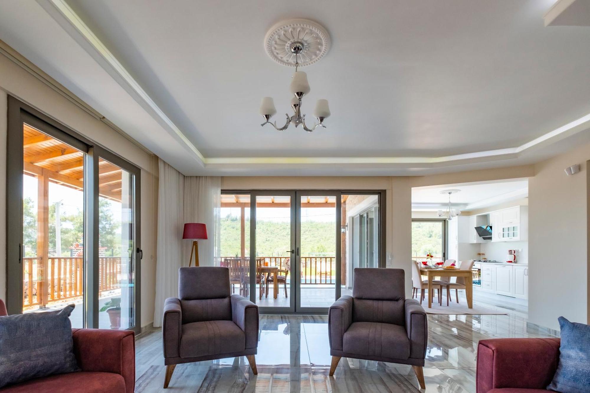 Perfect Peaceful In Oeluedeniz Villa Fethiye