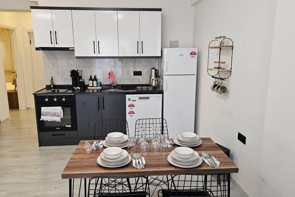 Riverside Suits- 1 Ile Evinizde Gibi Apartment *