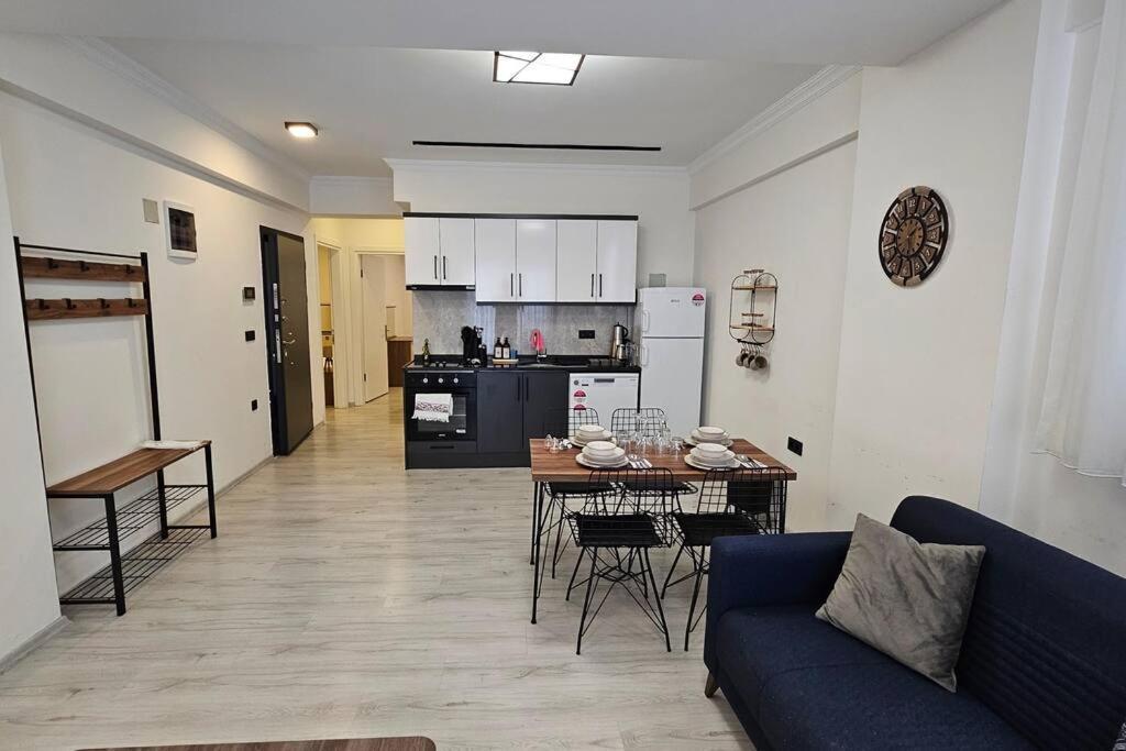 Riverside Suits- 1 Ile Evinizde Gibi Apartment