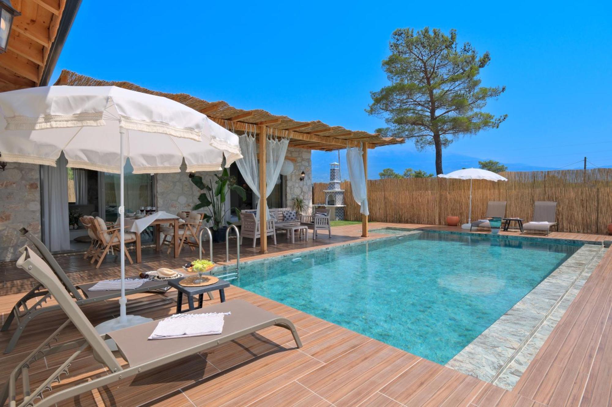 Villa Nomade Seydikemer Korunakli Havuzlu Muhafazakar