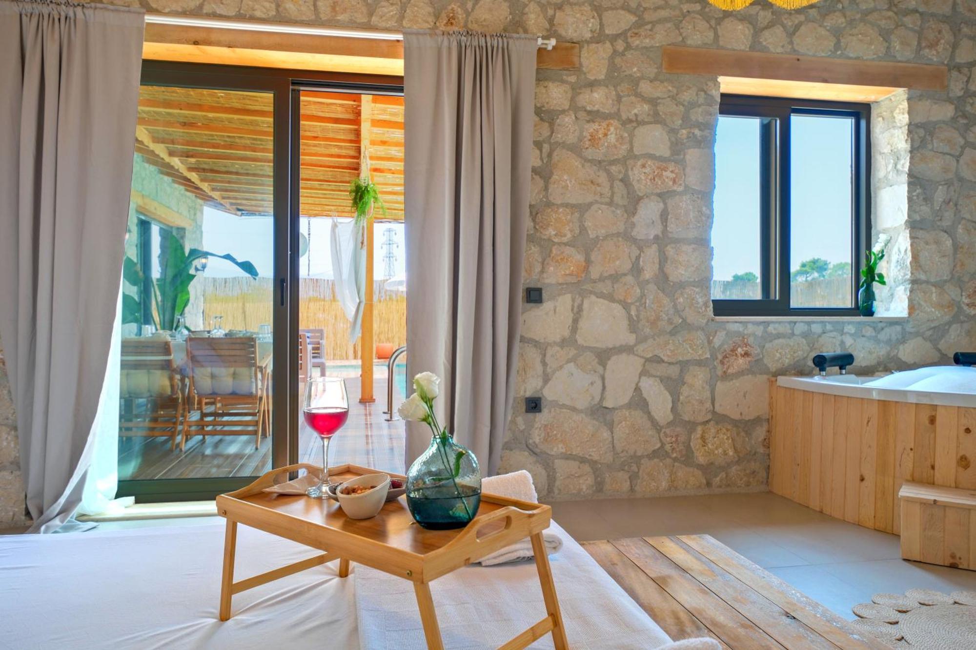 Nomade Seydikemer Korunakli Havuzlu Muhafazakar Fethiye