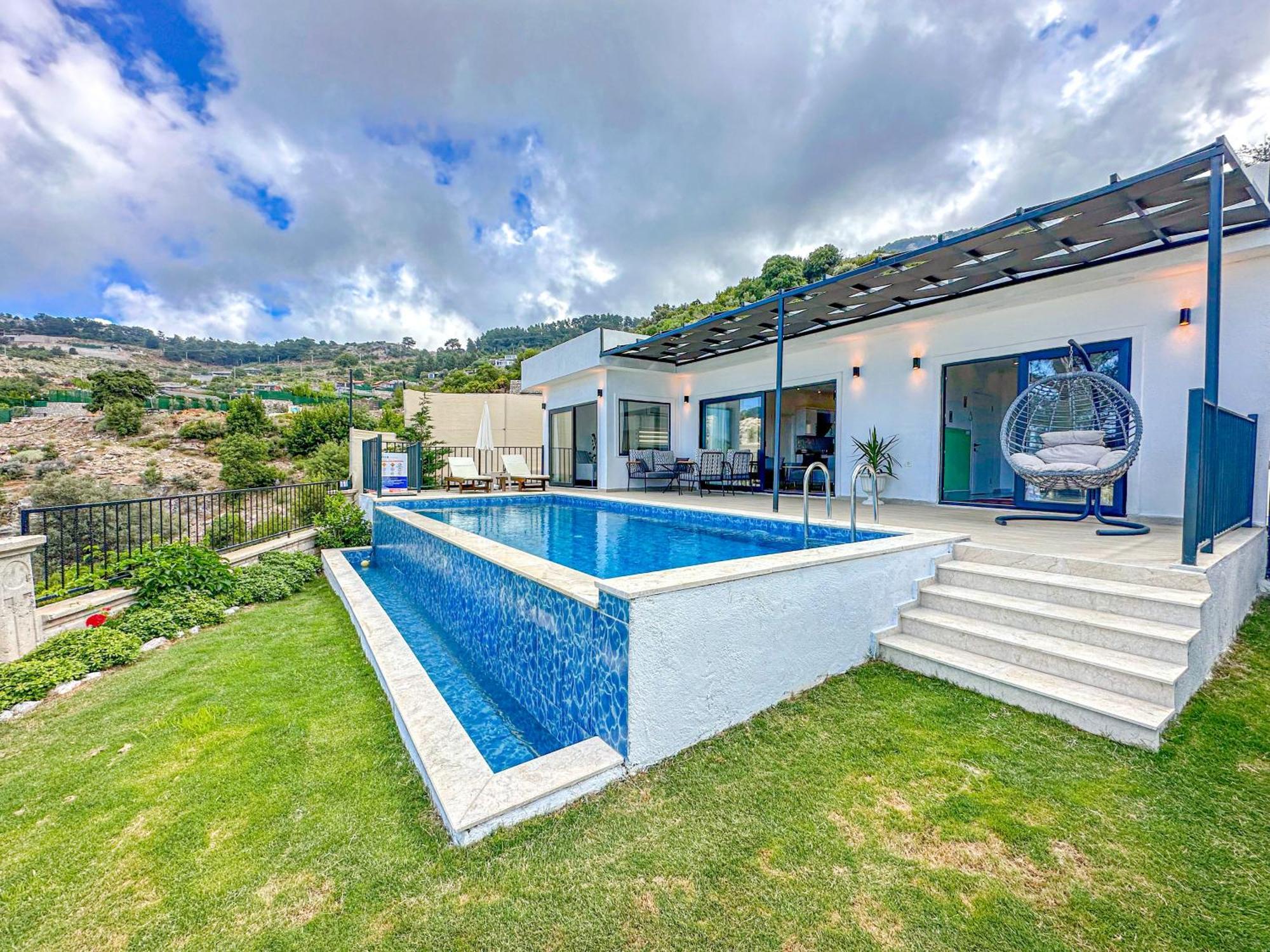 More 1 Villa