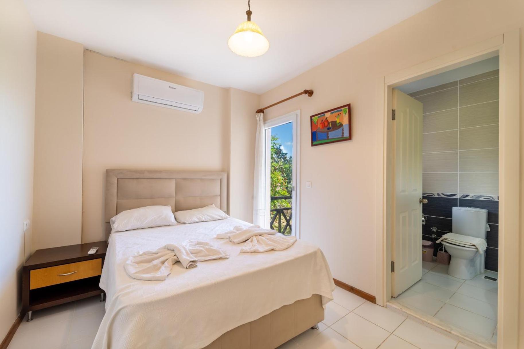 Oezel Havuzlu - Goecek Villa Fethiye