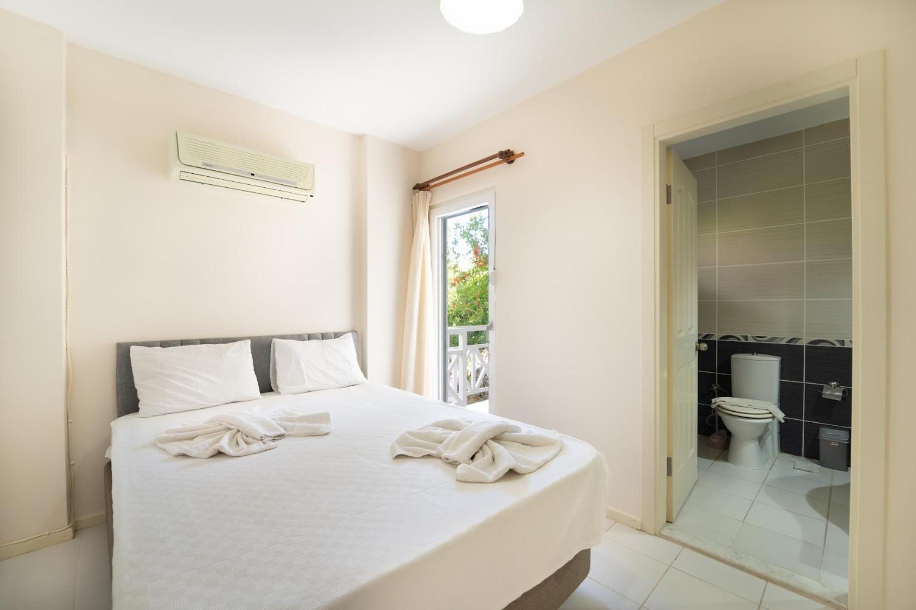 Oezel Havuzlu - Goecek Villa Fethiye