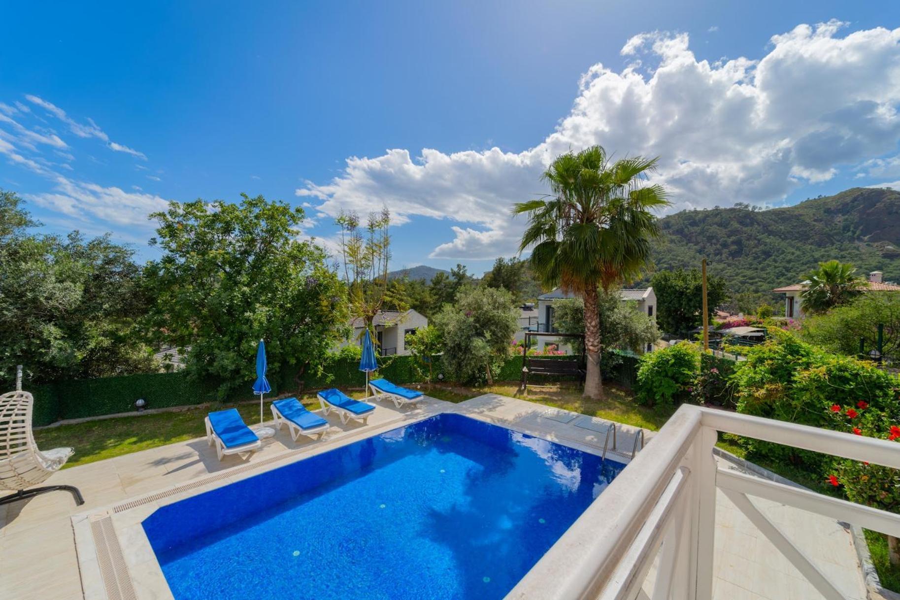 Oezel Havuzlu - Goecek * Fethiye