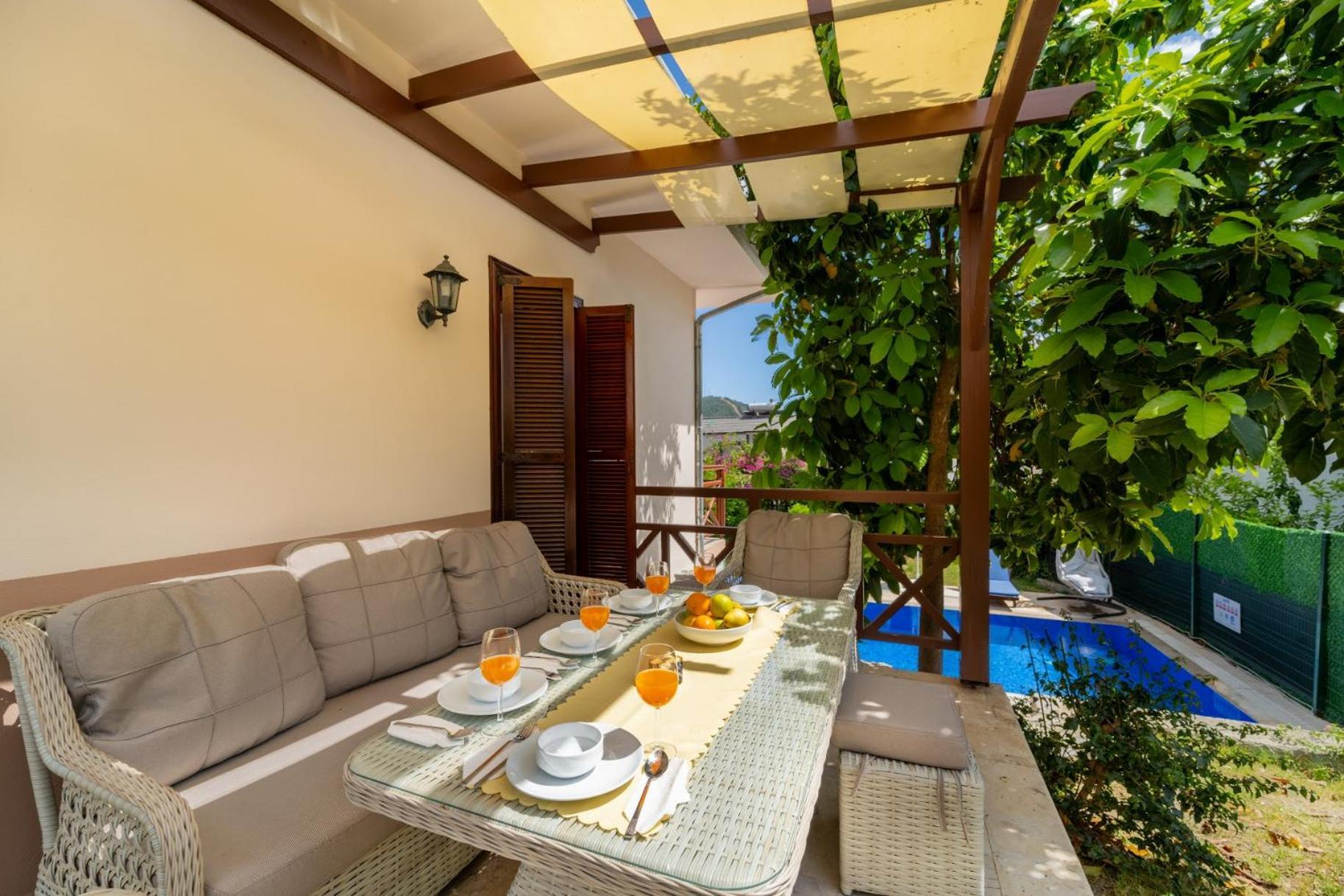 Oezel Havuzlu - Goecek Villa Fethiye