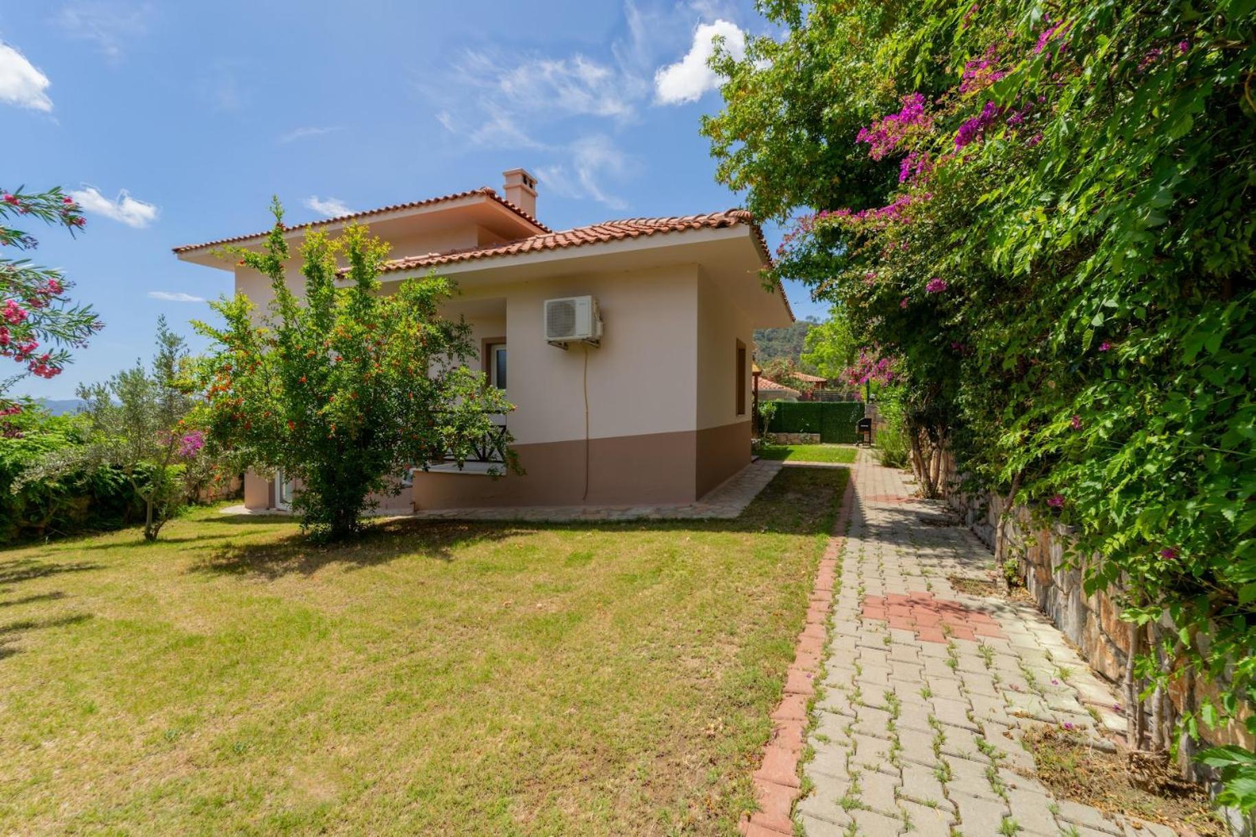 Oezel Havuzlu - Goecek Fethiye