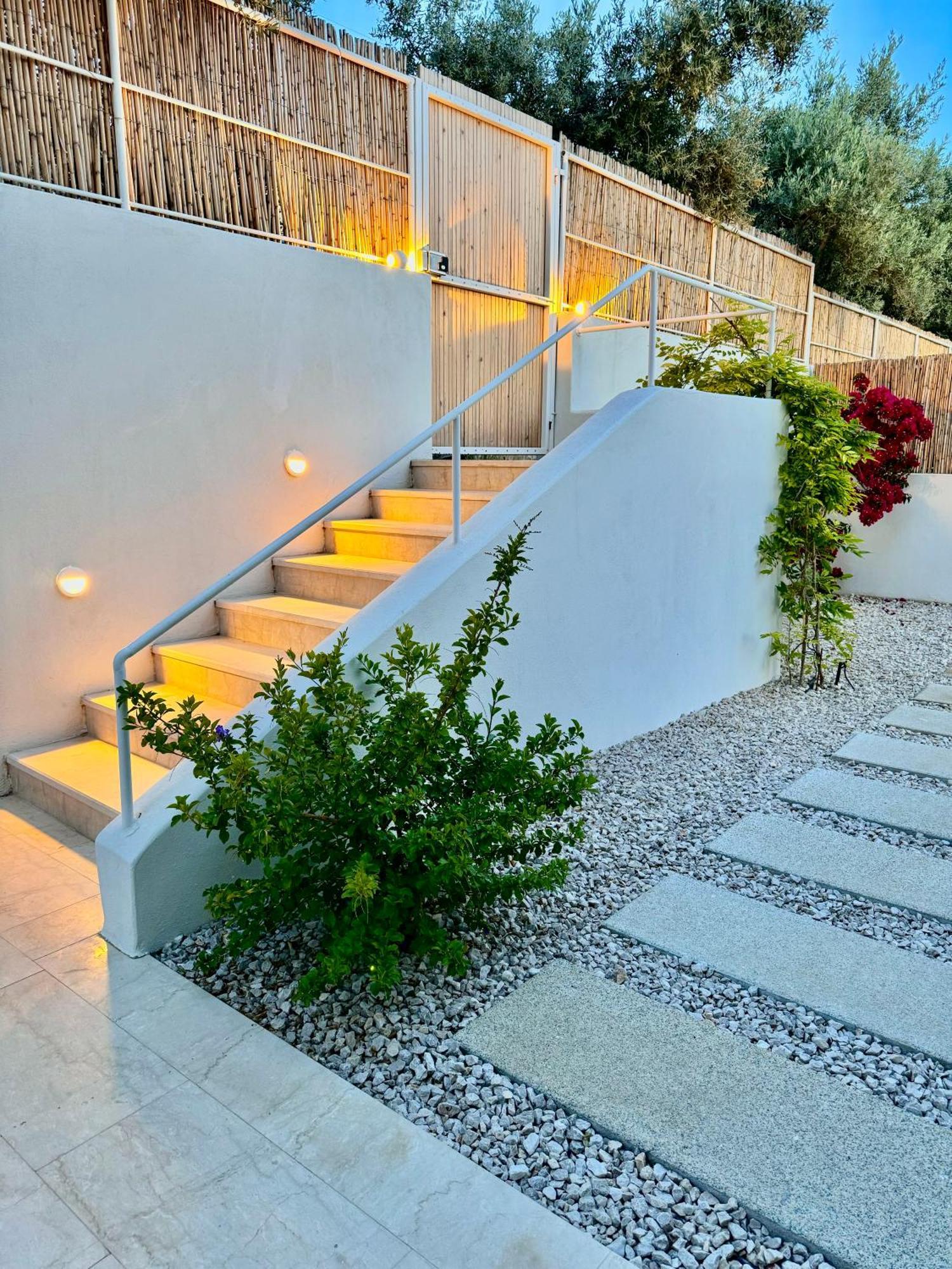 Villa Ion Indoor Heated Pool, Sauna, Jacuzzi, Underfloor Heating System *