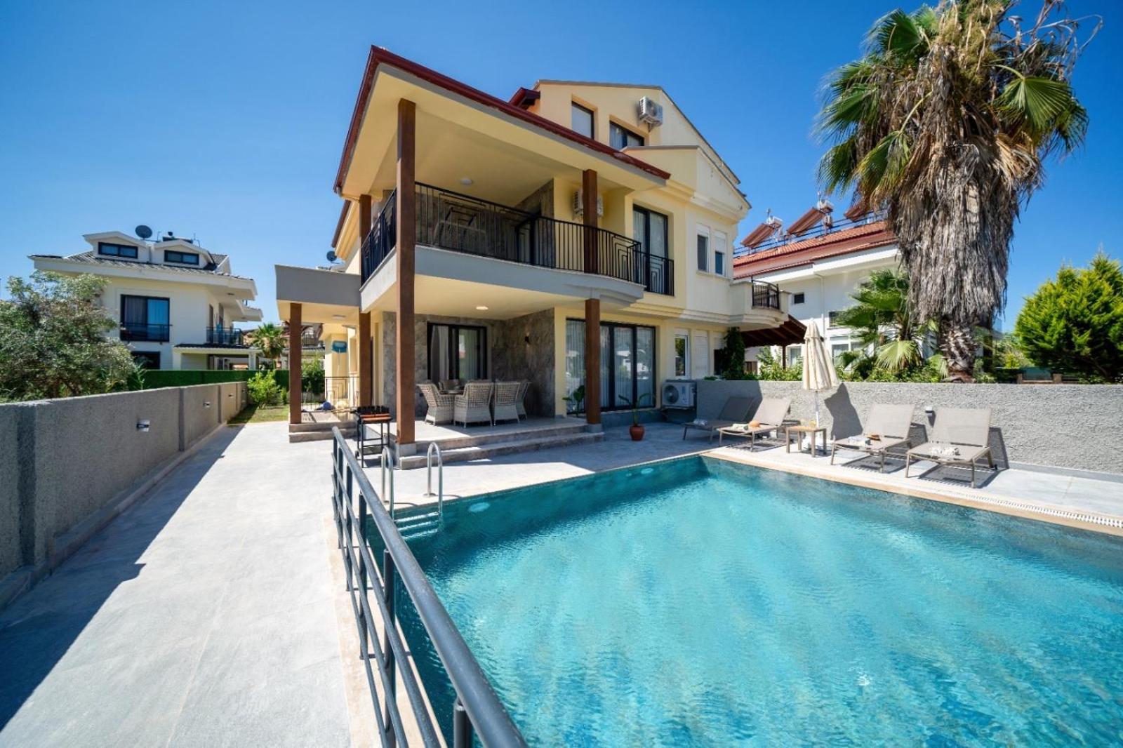 Sorrento Villa *