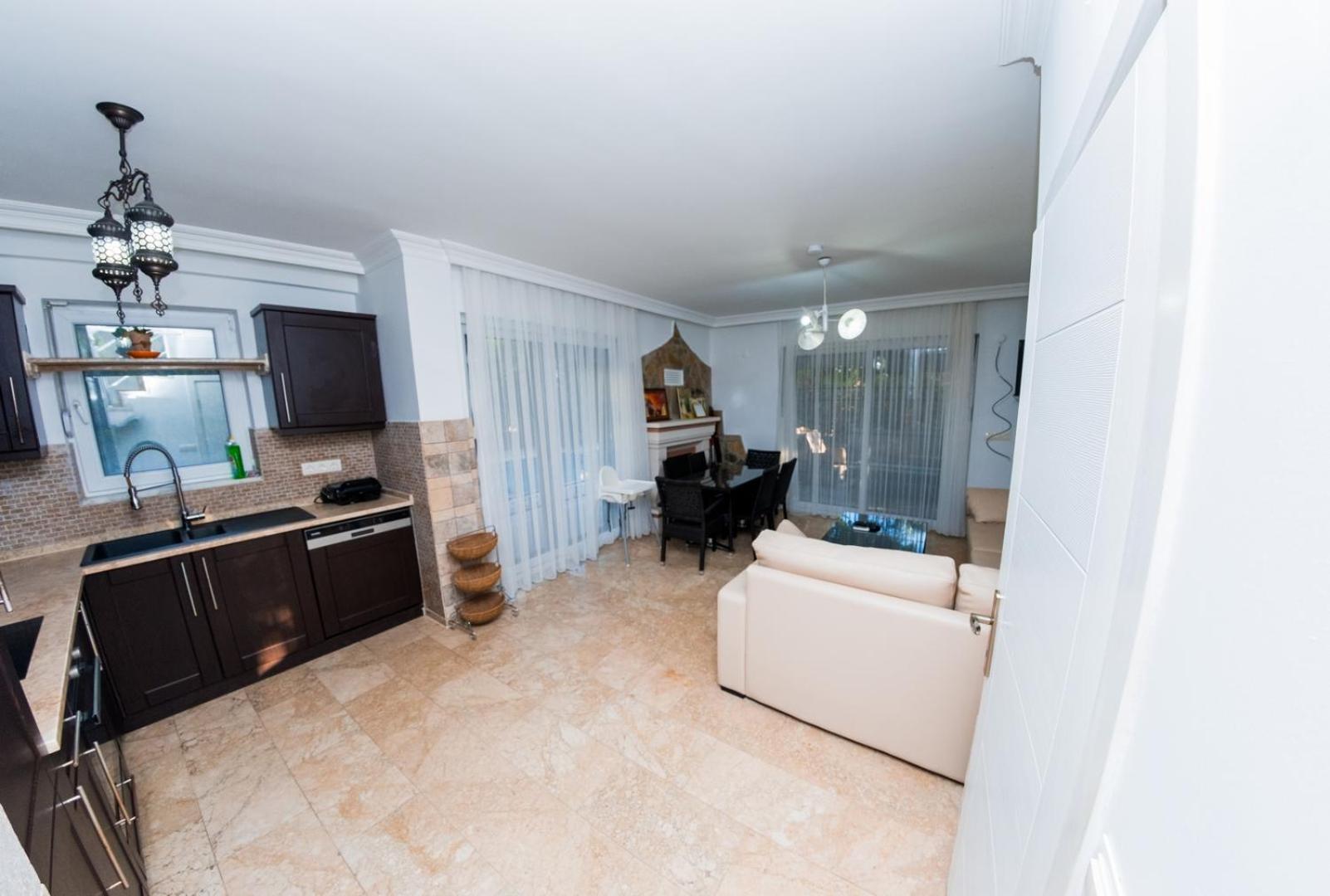 Villa Defne, Walking Distance To Beach, 4 Bedroom, Fully Private Pool Area *