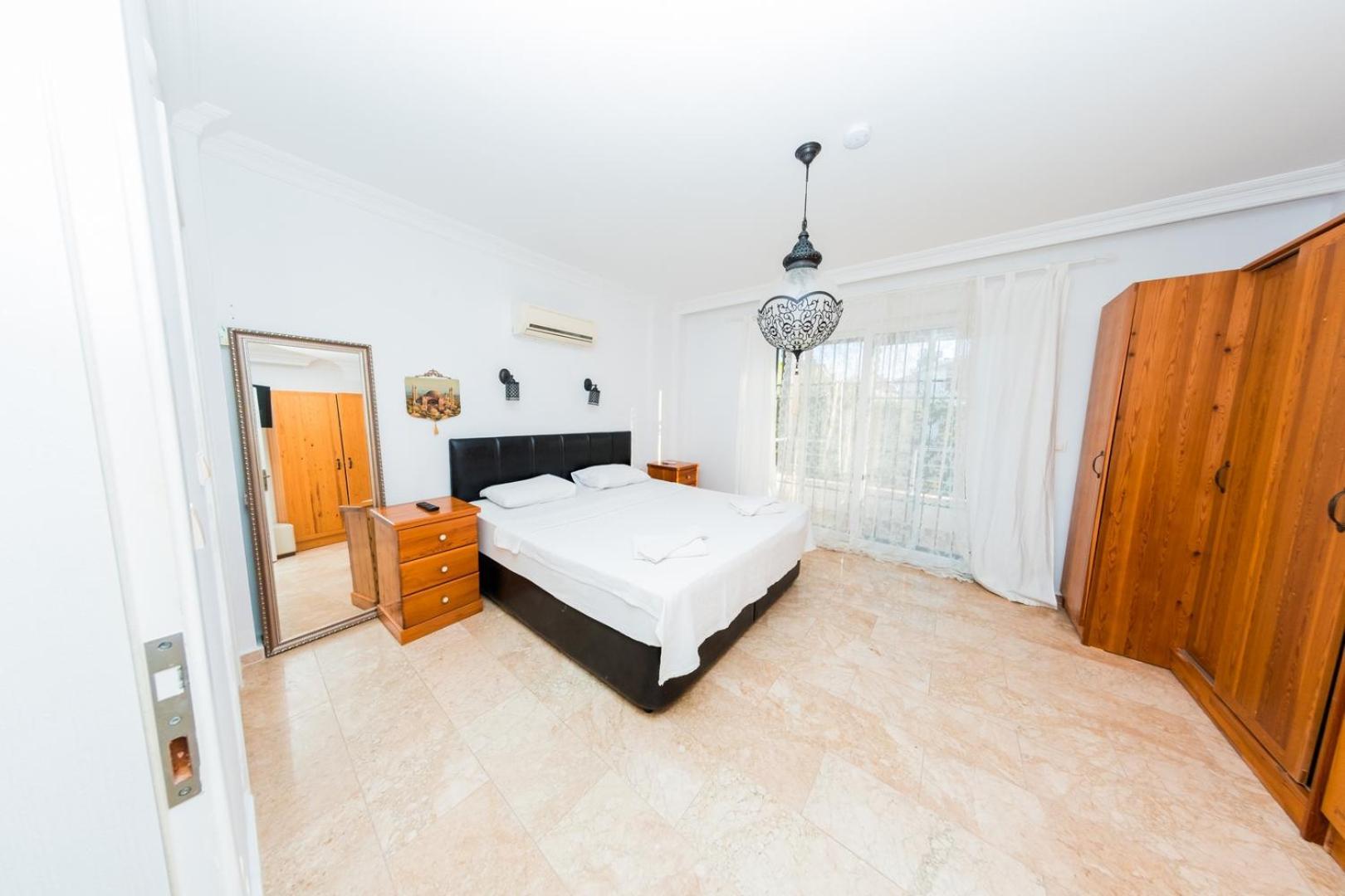 Defne, Walking Distance To Beach, 4 Bedroom, Fully Private Pool Area Fethiye