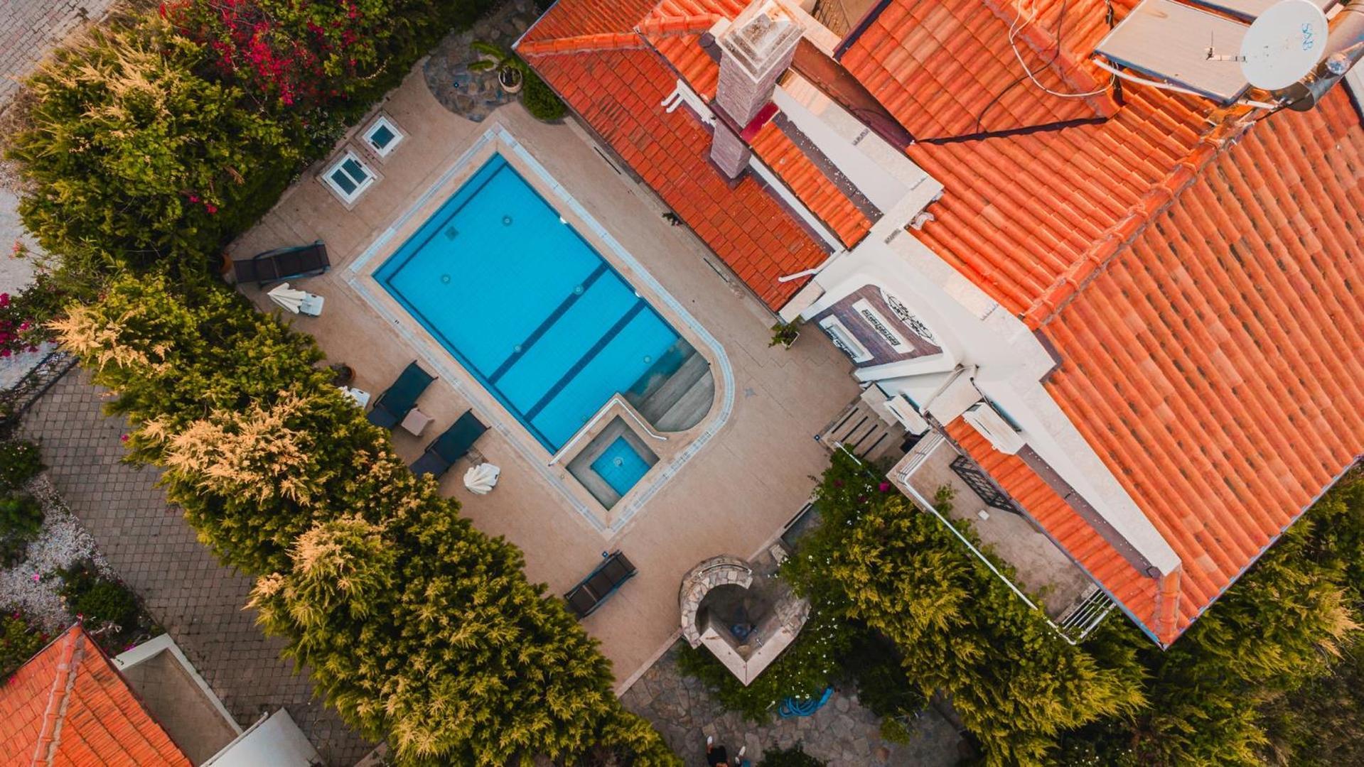 Defne, Walking Distance To Beach, 4 Bedroom, Fully Private Pool Area Villa *